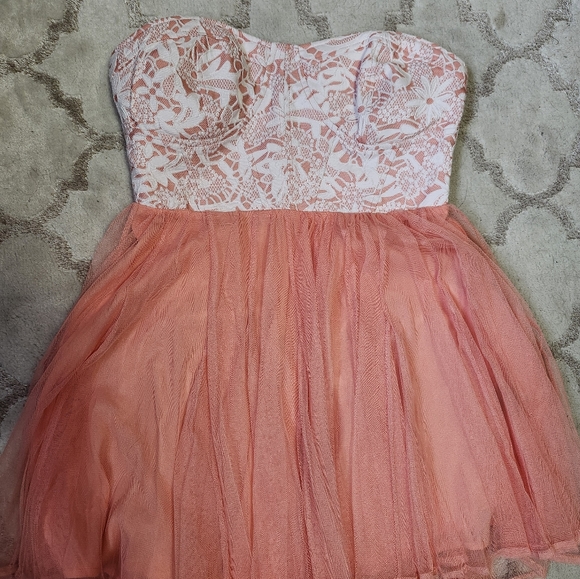 Cocktail Dress - Picture 3 of 5